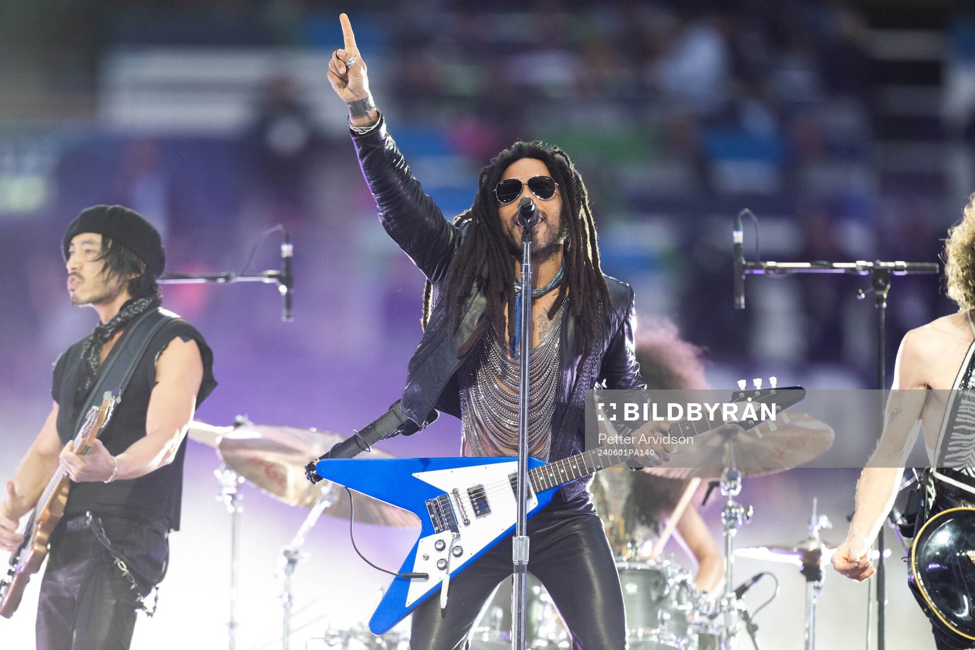 Singer Lenny Kravitz performs