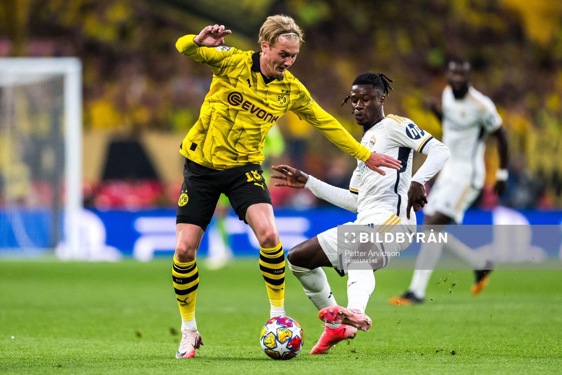 Eduardo Camavinga of Real Madrid and Julian Brandt of