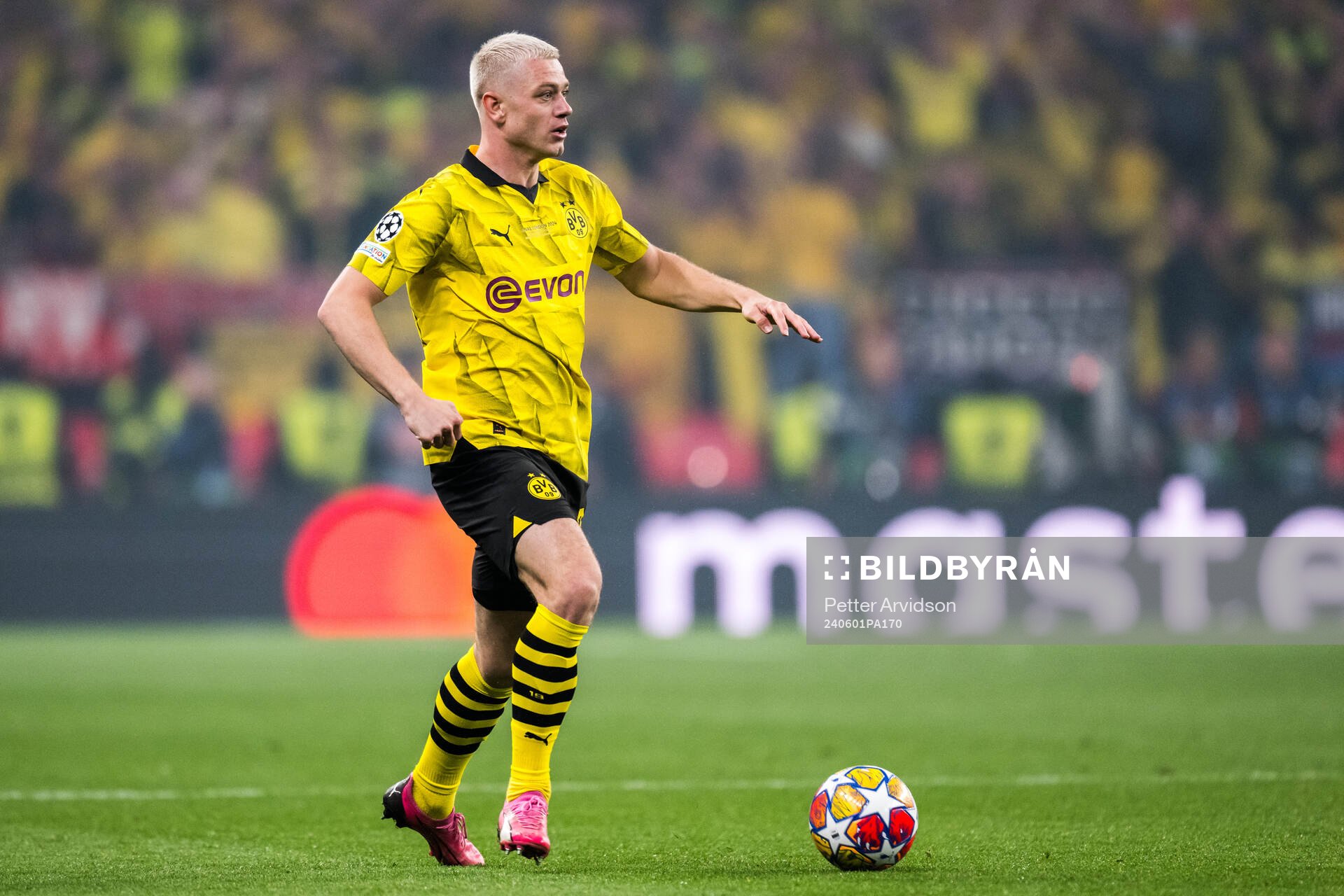 Julian Ryerson of Dortmund during the UEFA Champions League final between Dortmund and Real Madrid on June 1, 2024 in London.