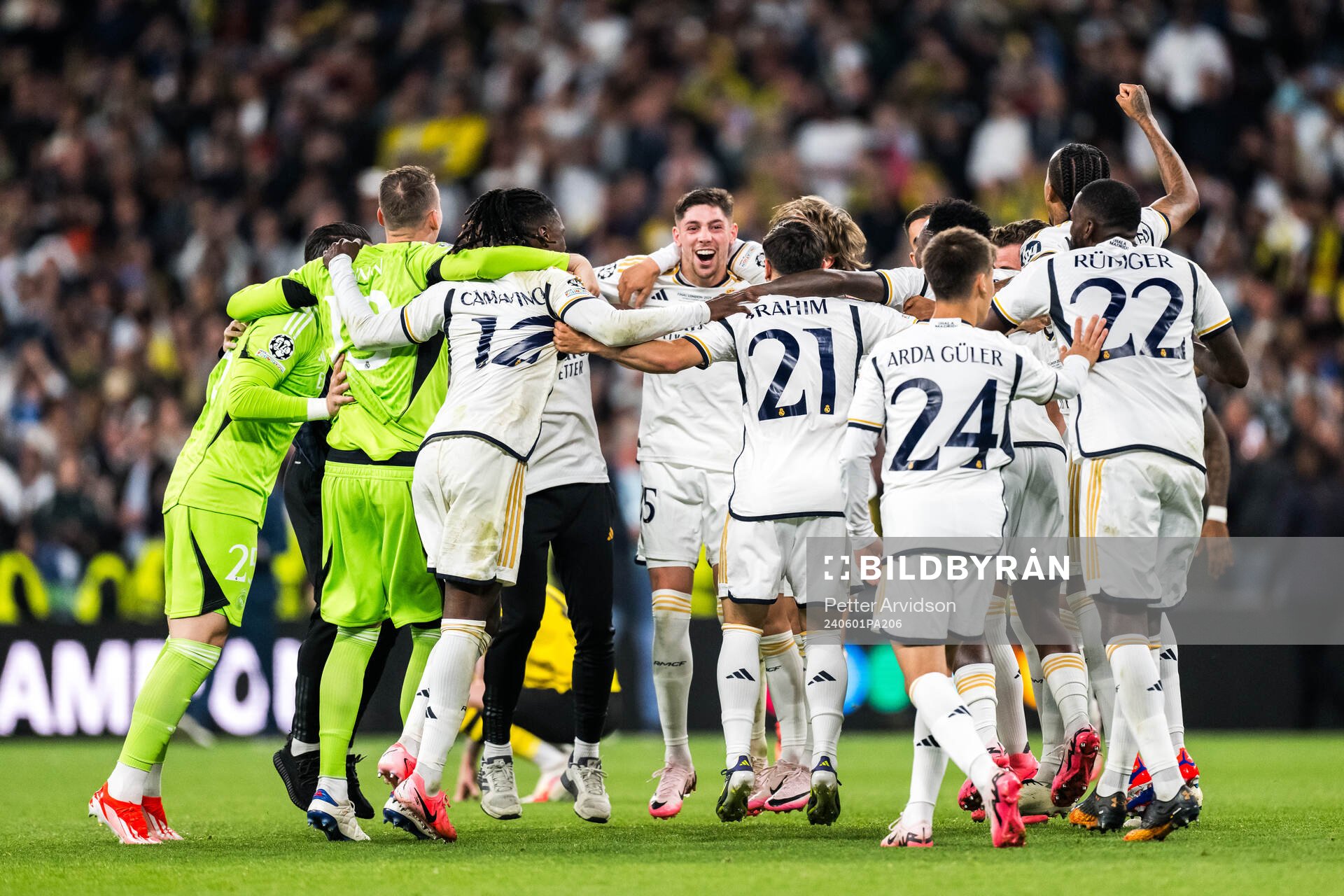 Players of Real Madrid celebrates