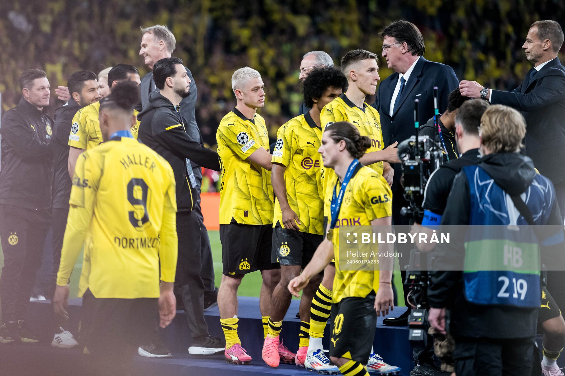 Julian Ryerson of Dortmund looks dejected