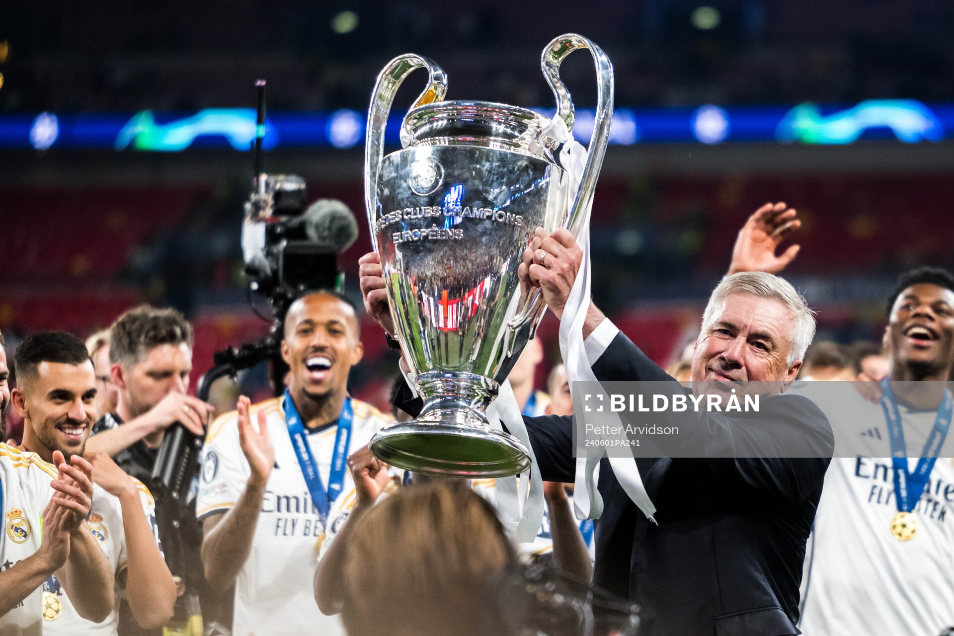 Head coach Carlo Ancelotti of Real Madrid celebrates