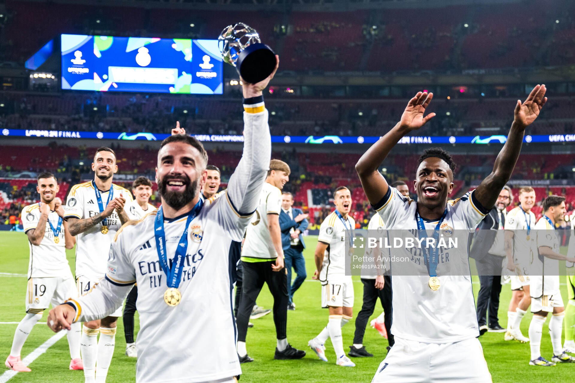 Dani Carvajal and Vinicius Junior of Real Madrid celebrates