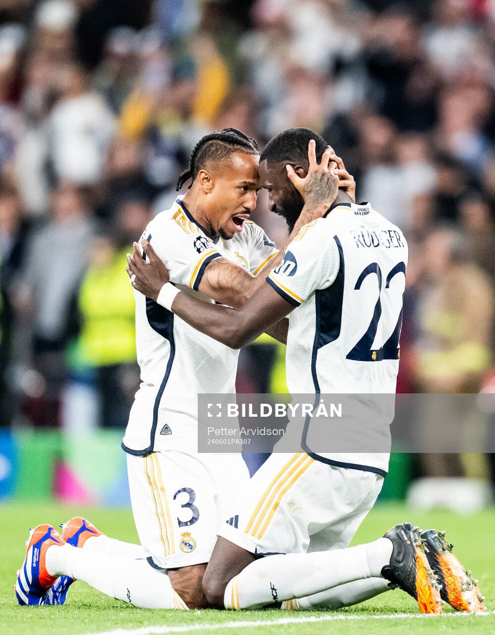 Eder Militao and Antonio Rudiger of Real Madrid celebrate after the UEFA Champions League final between Dortmund and Real Madrid on June 1, 2024 in London.