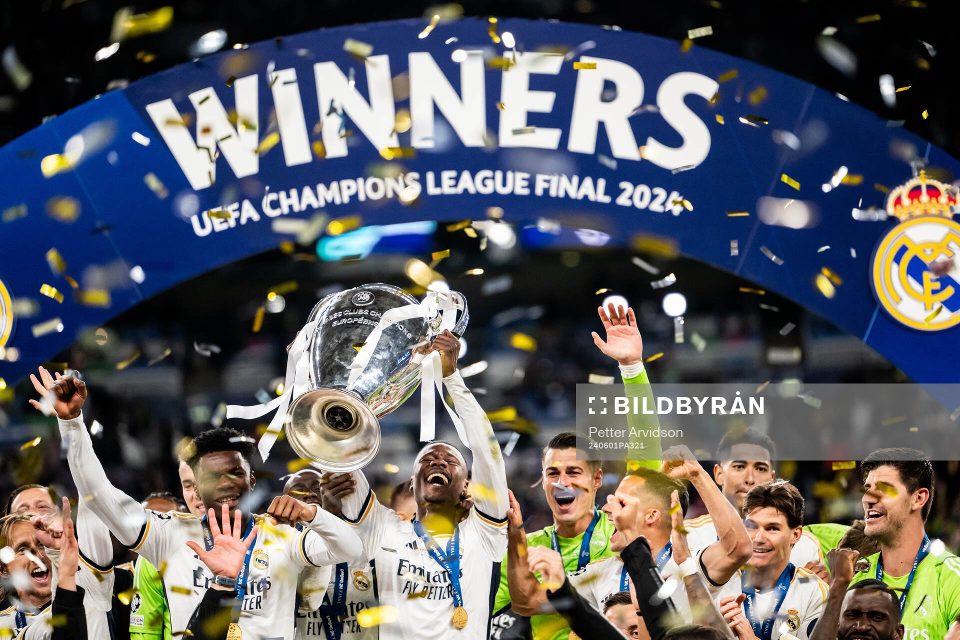 Eduardo Camavinga of Real Madrid lifts the trophy