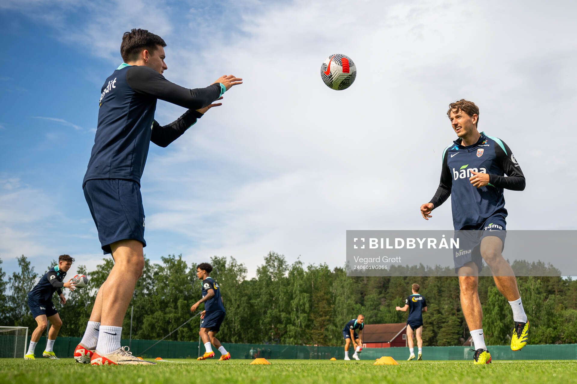 Hugo Vetlesen and Sander Berge of the Norwegian national
