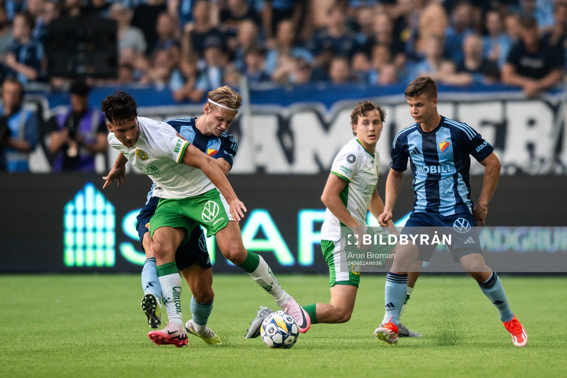 Hammarbys Deniz Gul och Djurgårdens Tobias Gulliksen