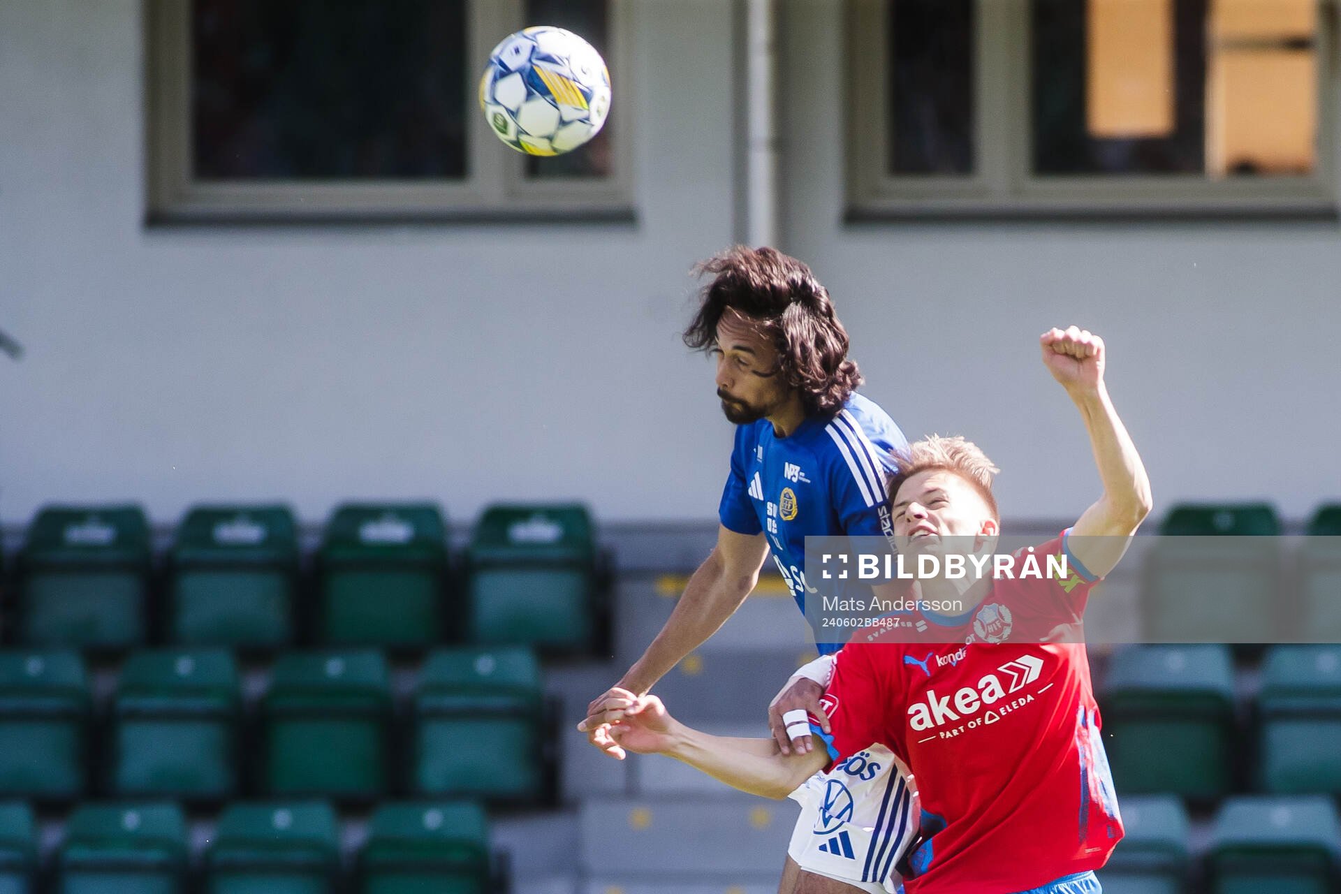 GIF Sundsvalls Monir Jelassi och Helsingborgs Adrian