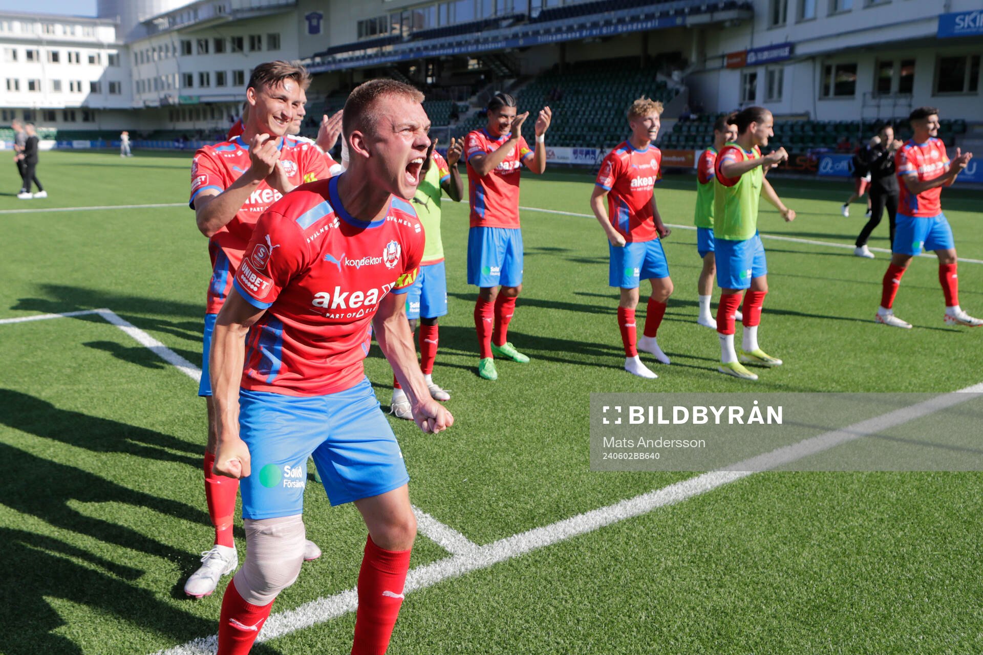 Helsingborgs Dennis Olsson jublar