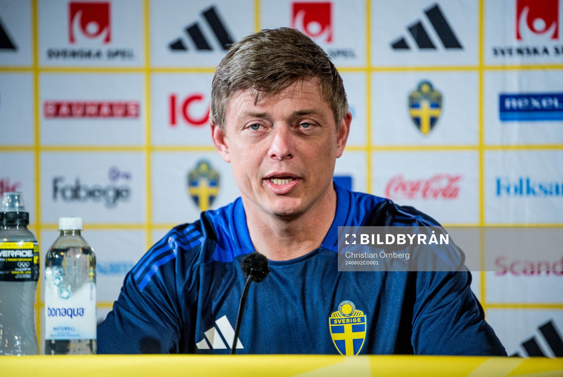 Head coach Jon Dahl Tomasson of the Swedish national