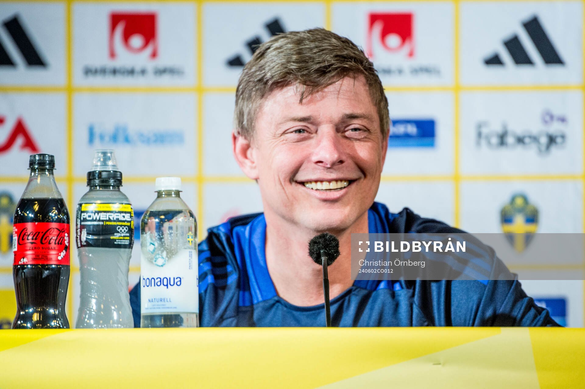 Head coach Jon Dahl Tomasson of the Swedish national