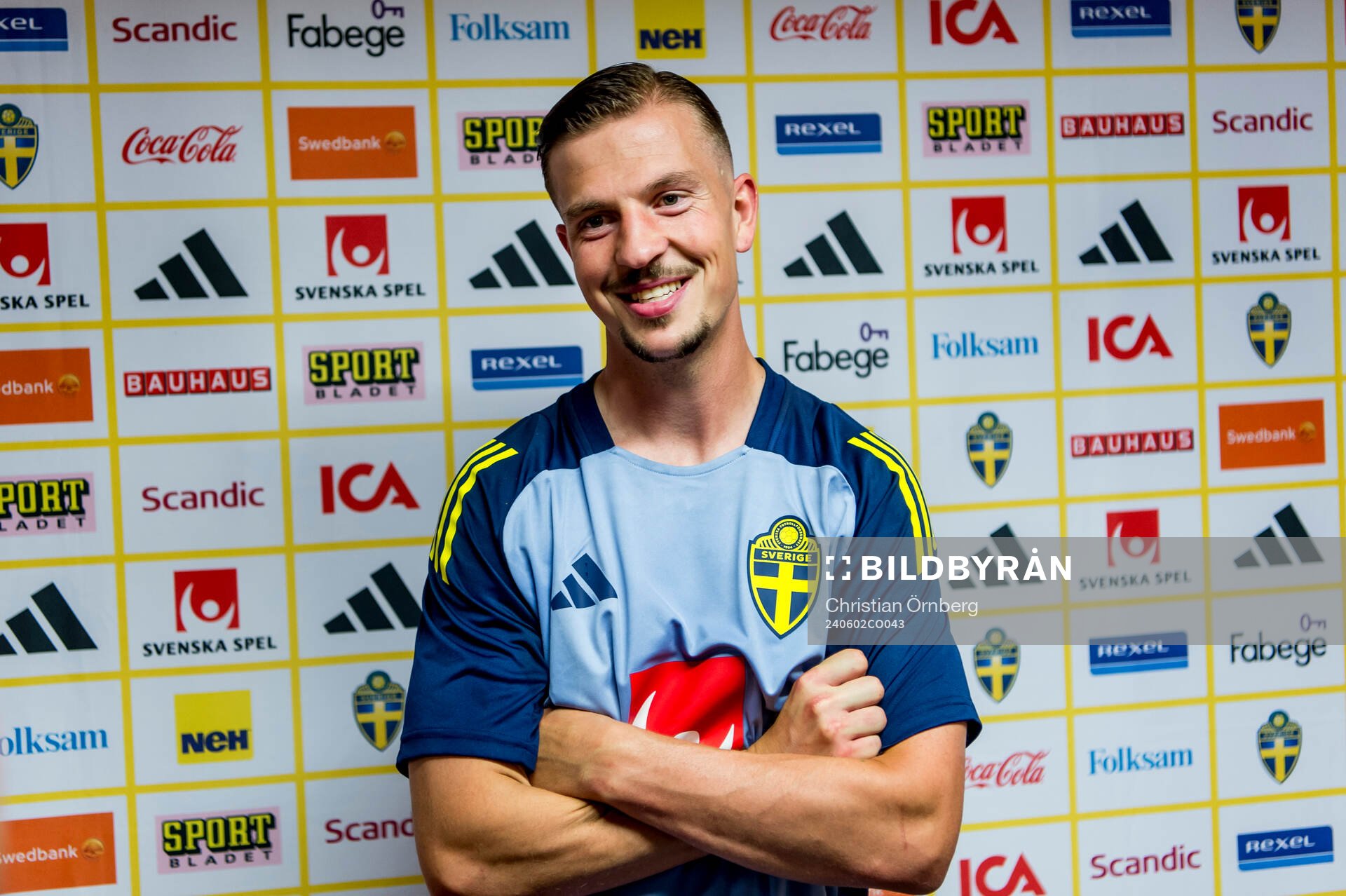 Simon Olsson of Sweden