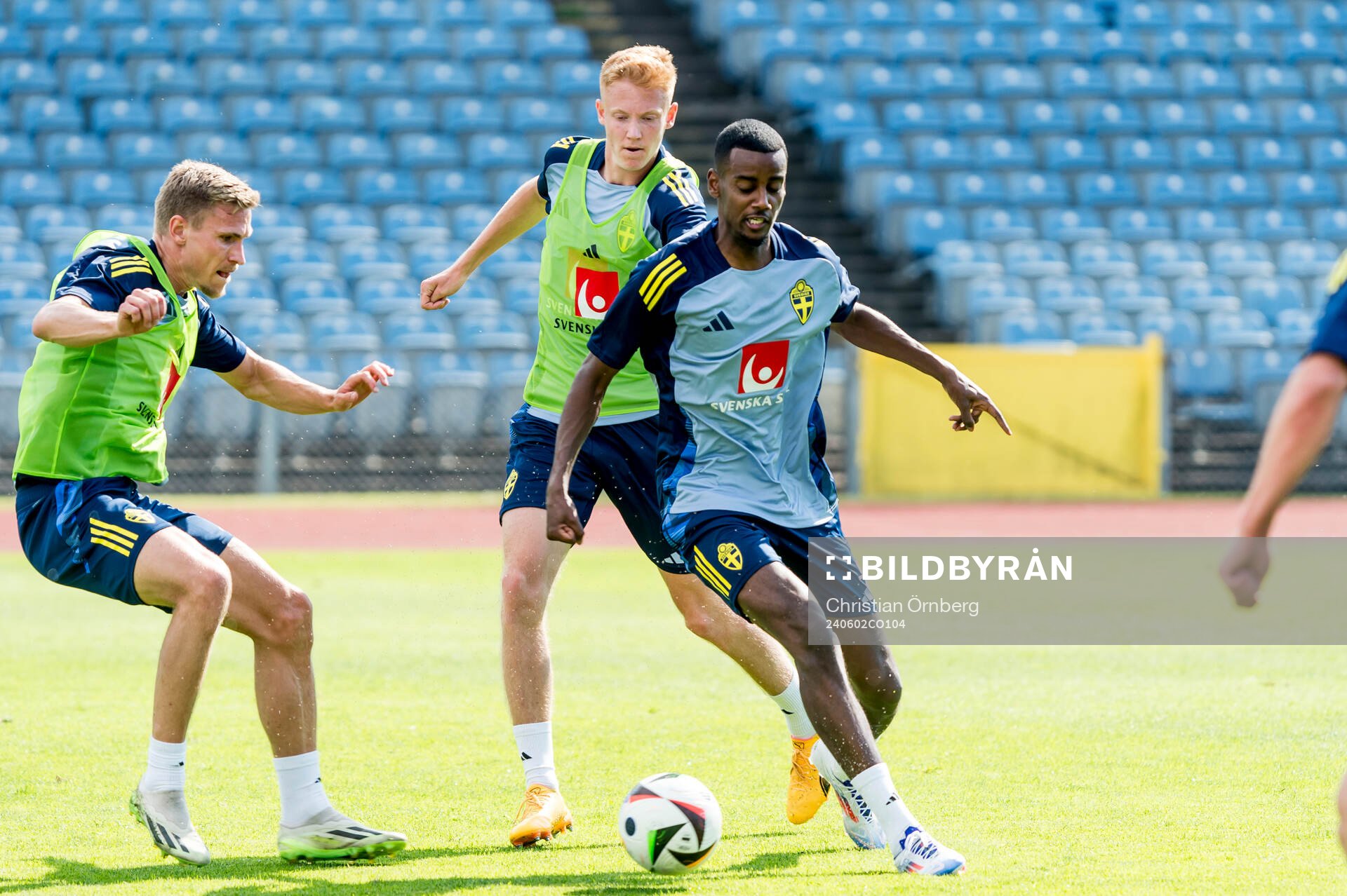 Carl Starfelt, Hugo Larsson and Alexander Isak of Sweden