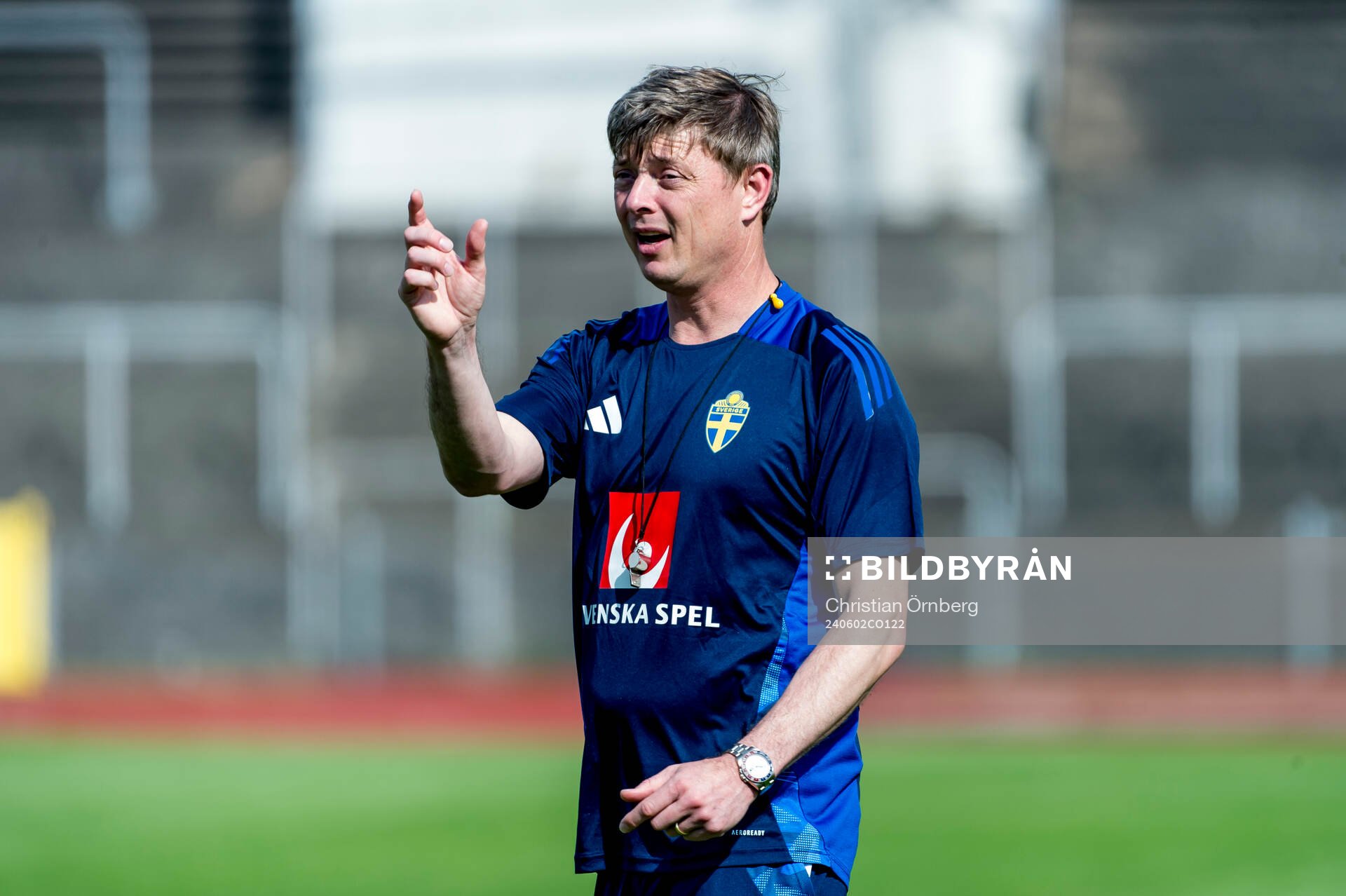 Head coach Jon Dahl Tomasson of Sweden