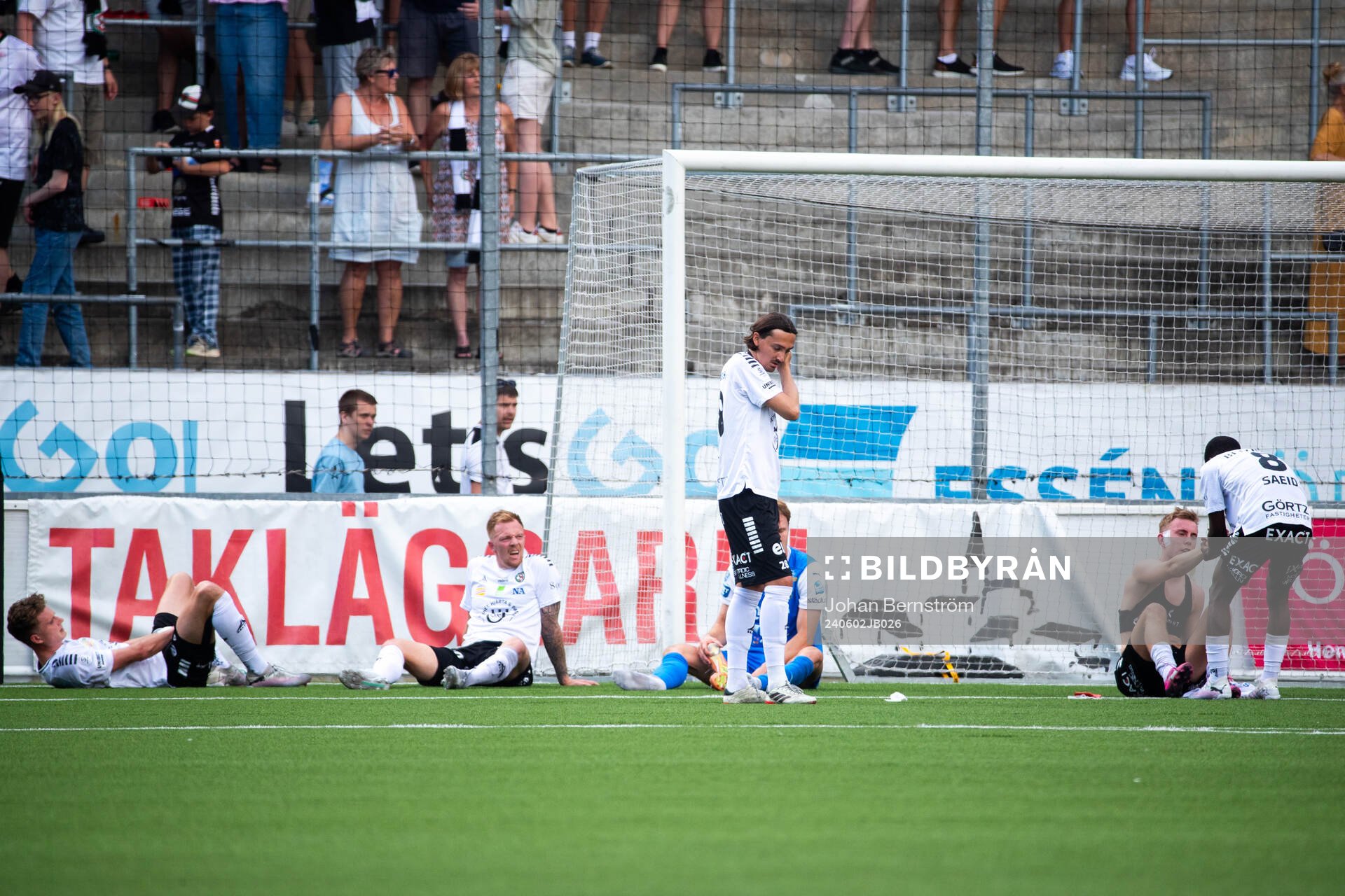 Örebros Jesper Modig och Adam Bark deppar