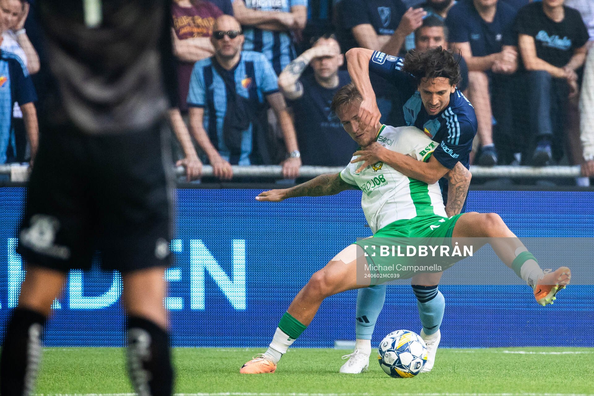Djurgårdens Gustav Wikheim och Hammarbys Fredrik Hammar