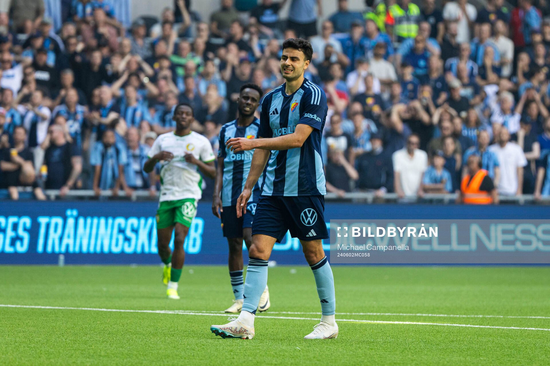 Djurgårdens Deniz Hummet deppar