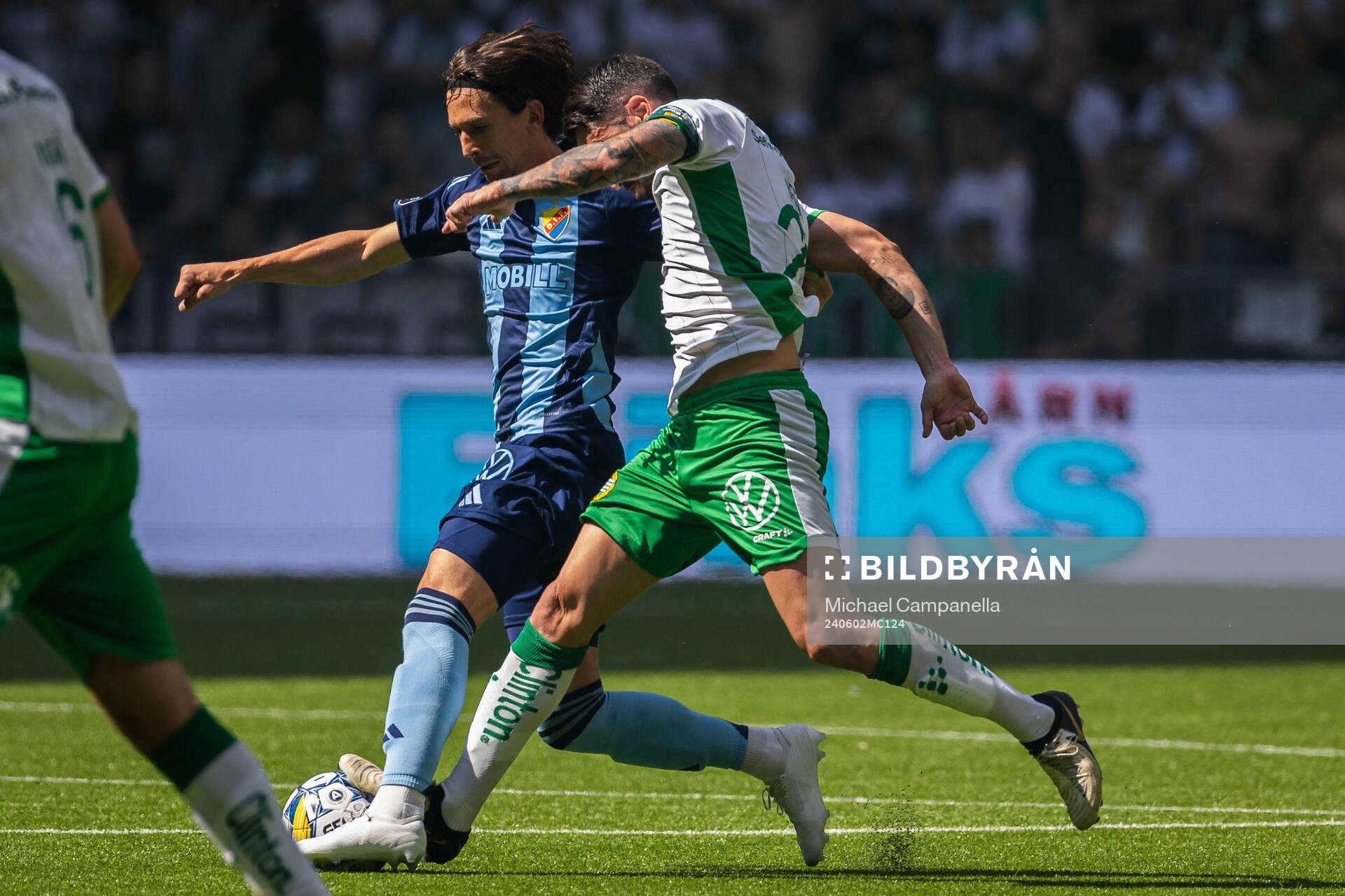 Djurgårdens Gustav Wikheim och Hammarbys Nahir Besara