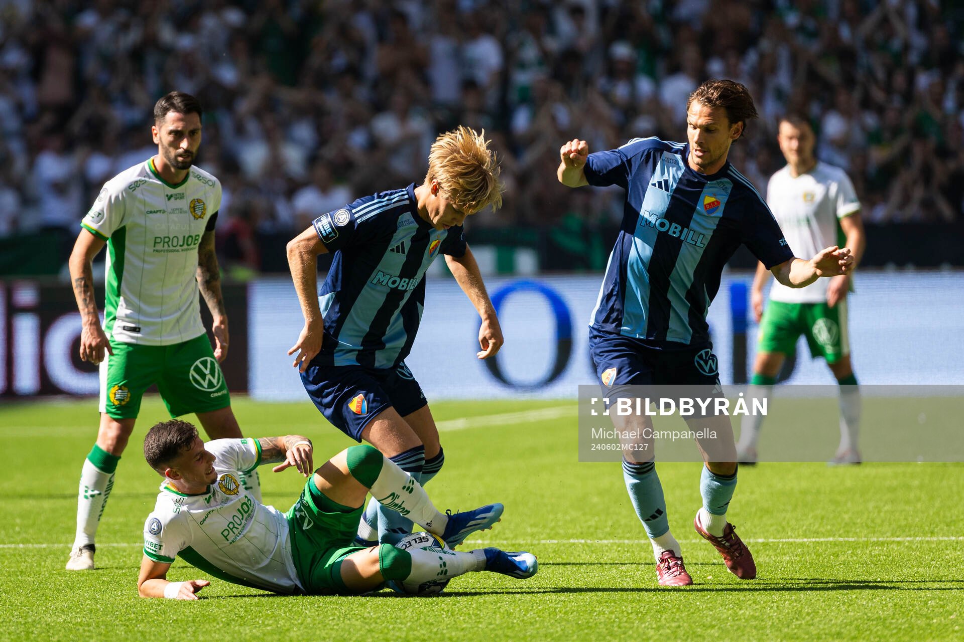 Djurgårdens Theo Bergvall och Albin Ekdal mot Hammarbys