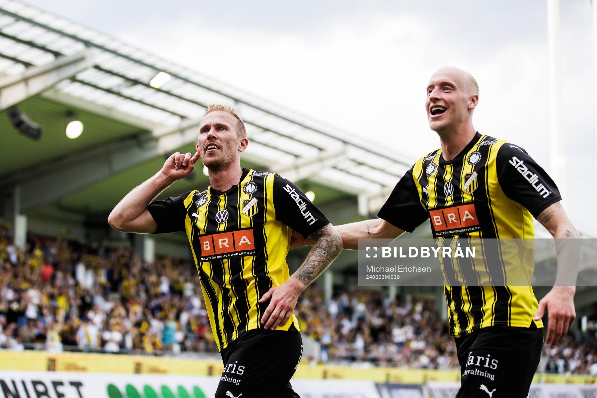 Häckens Mikkel Rygaard Jensen jublar