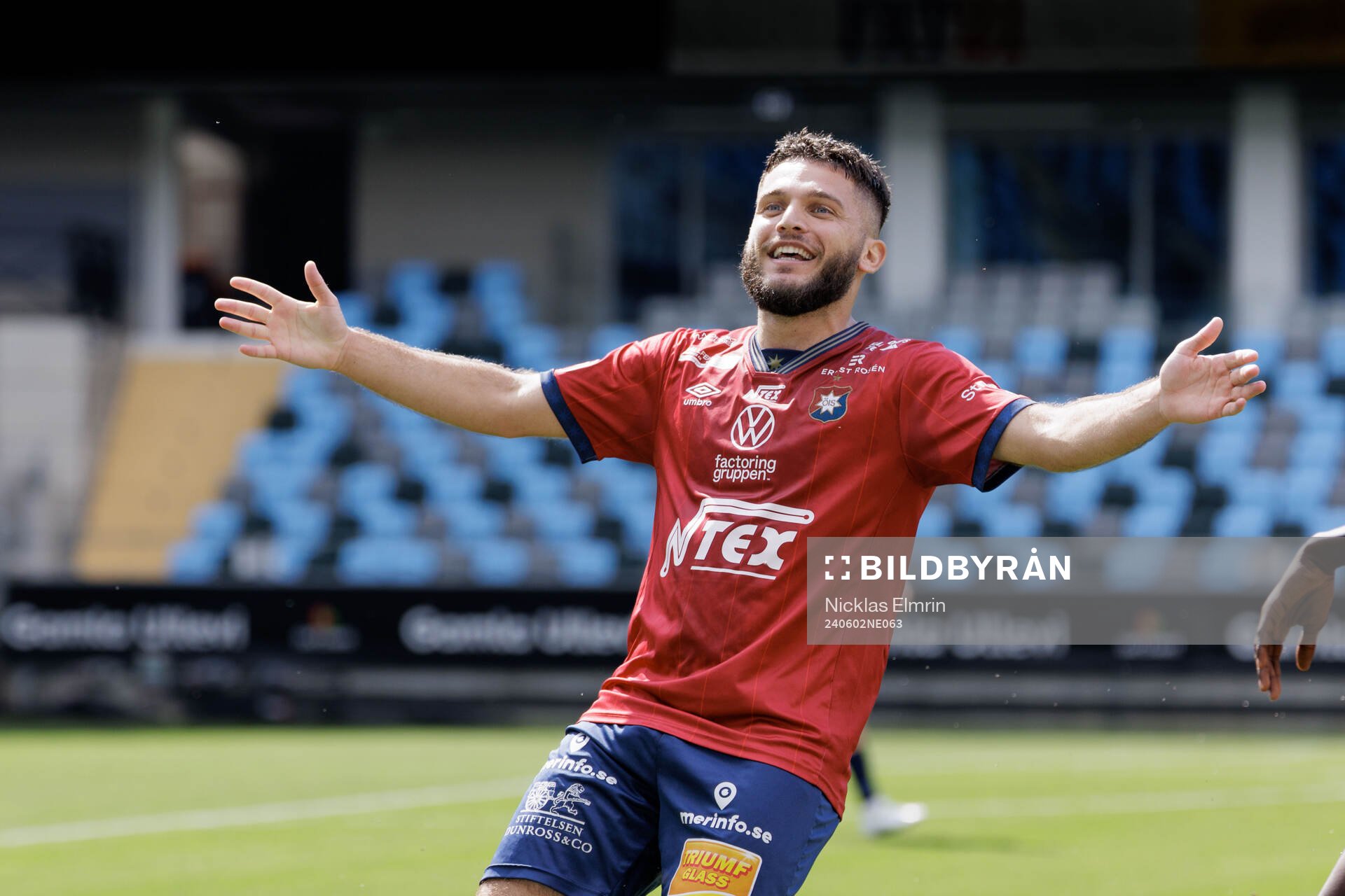 Örgrytes Edi Sylisufaj jublar