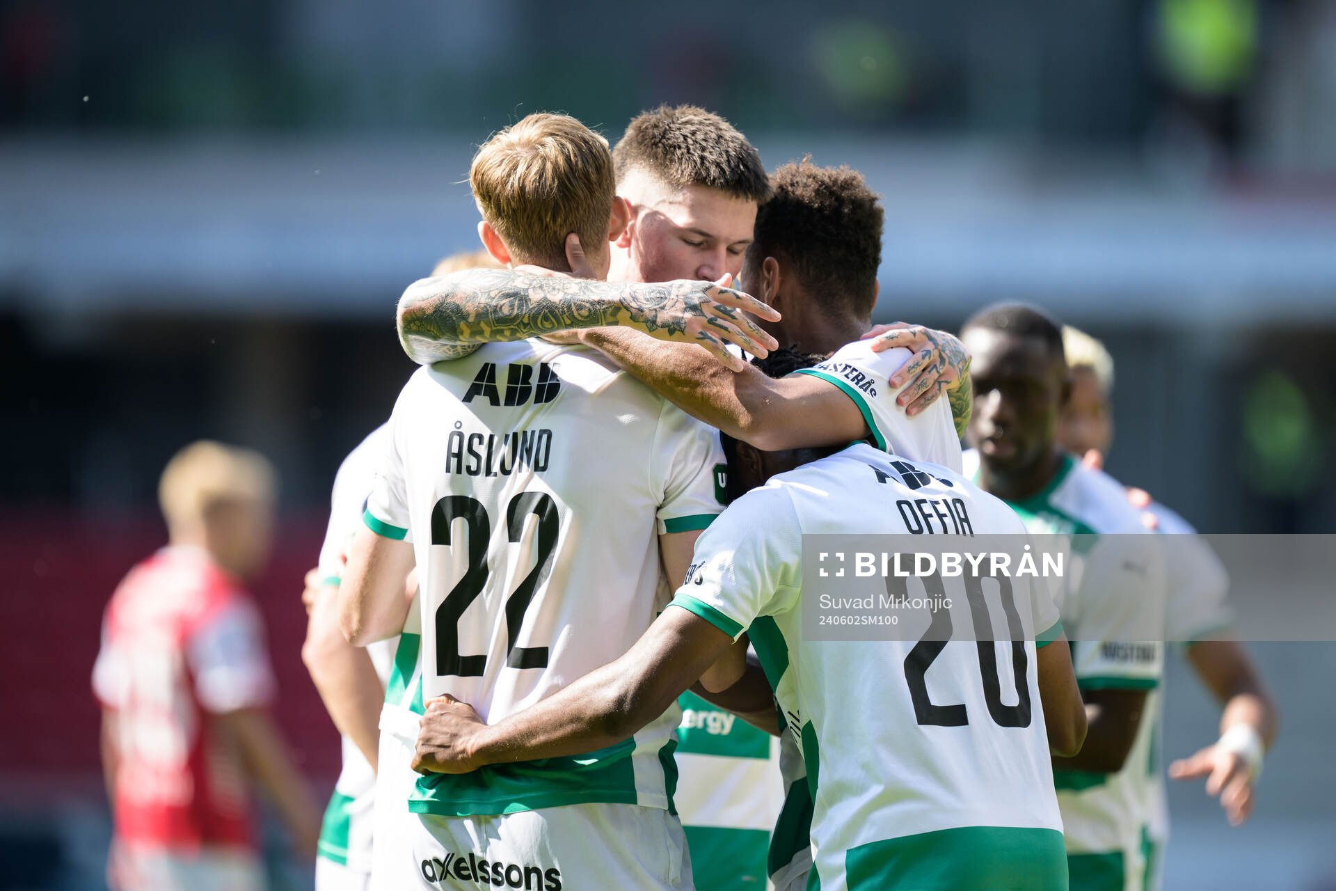 Västerås Henry Offia jublar