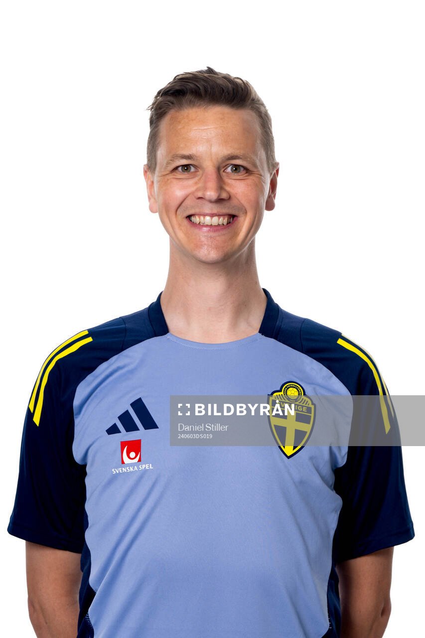 Maths Elfvendal, goalkeeper coach of the Swedish national