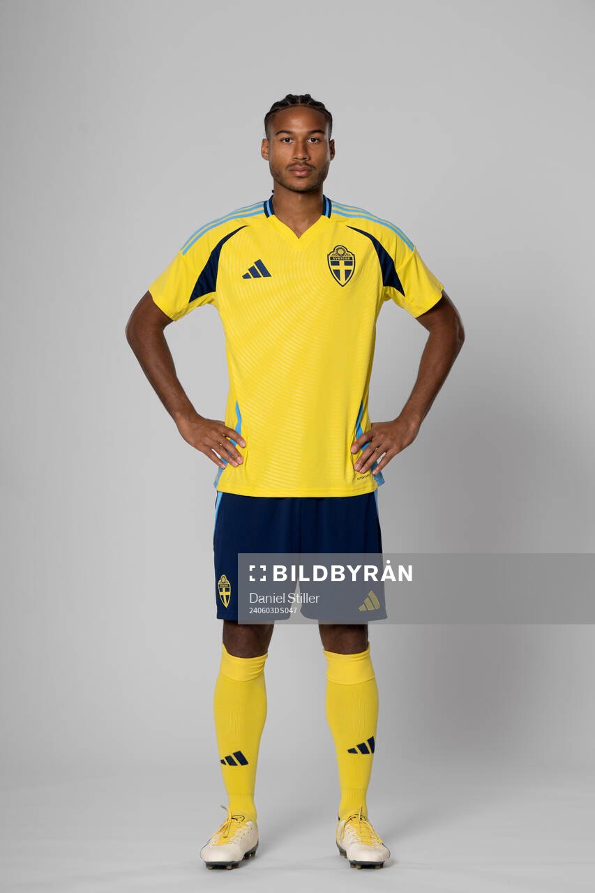 Jens Cajuste of the Swedish national football team poses