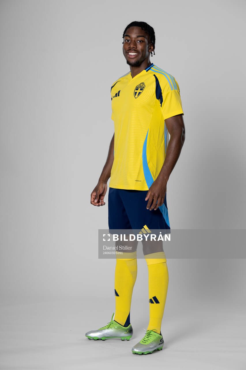 Anthony Elanga of the Swedish national football team poses