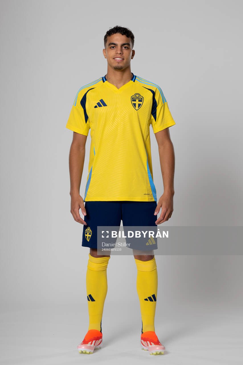 Yasin Ayari of the Swedish national football team poses for