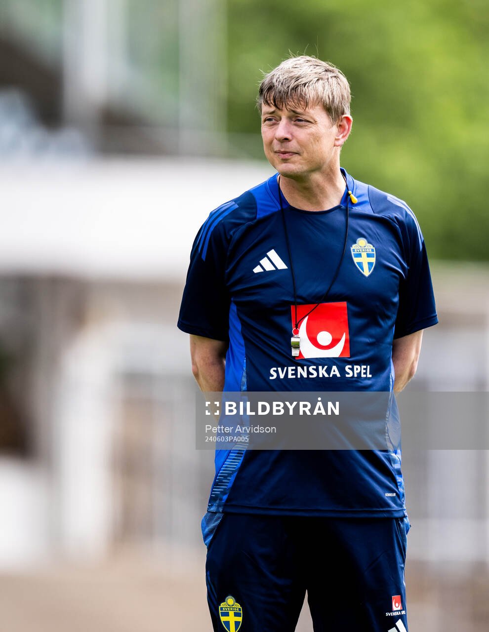 Head coach Jon Dahl Tomasson of the Swedish men's national