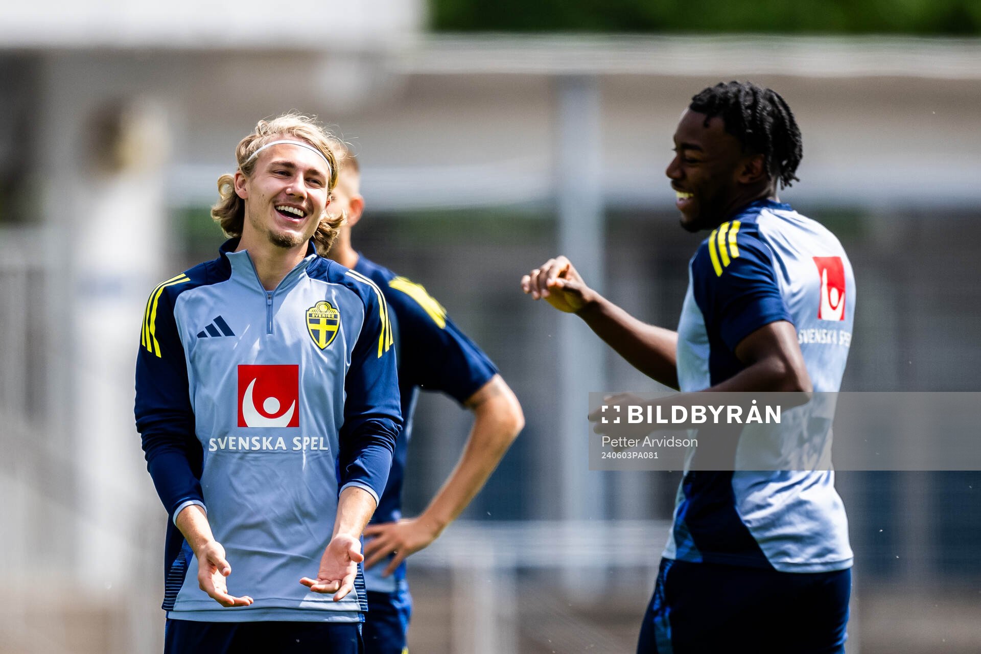 Sebastian Nanasi and Anthony Elanga of the Swedish men's