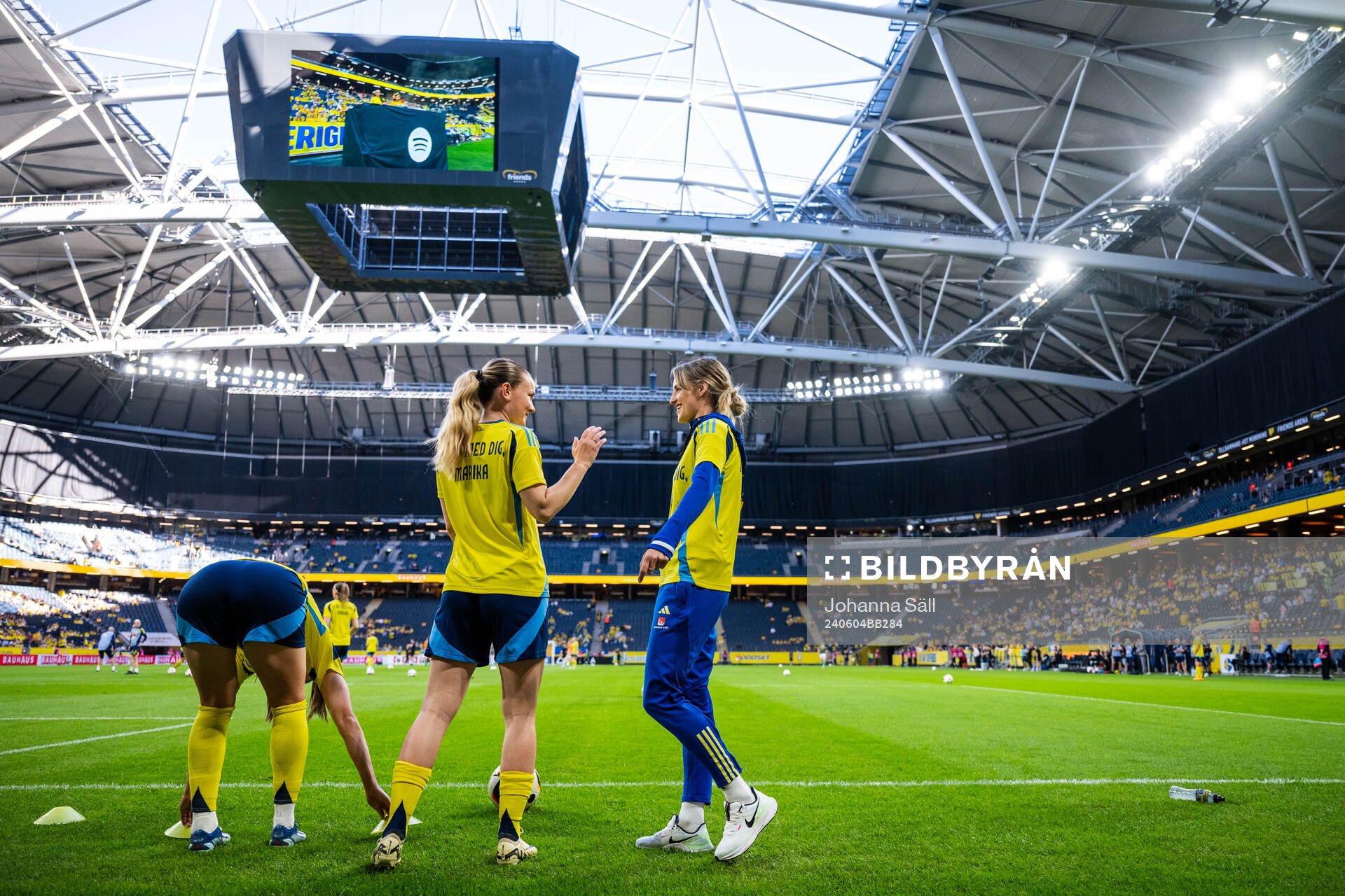 Matilda Vinberg and Nathalie Björn of Sweden