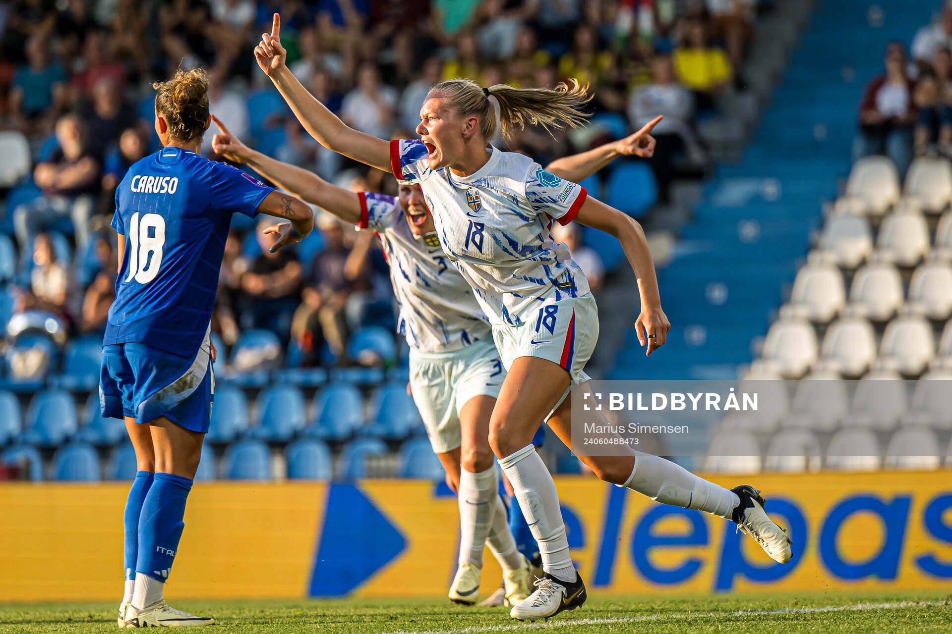 Frida Maanum of Norway celebrates