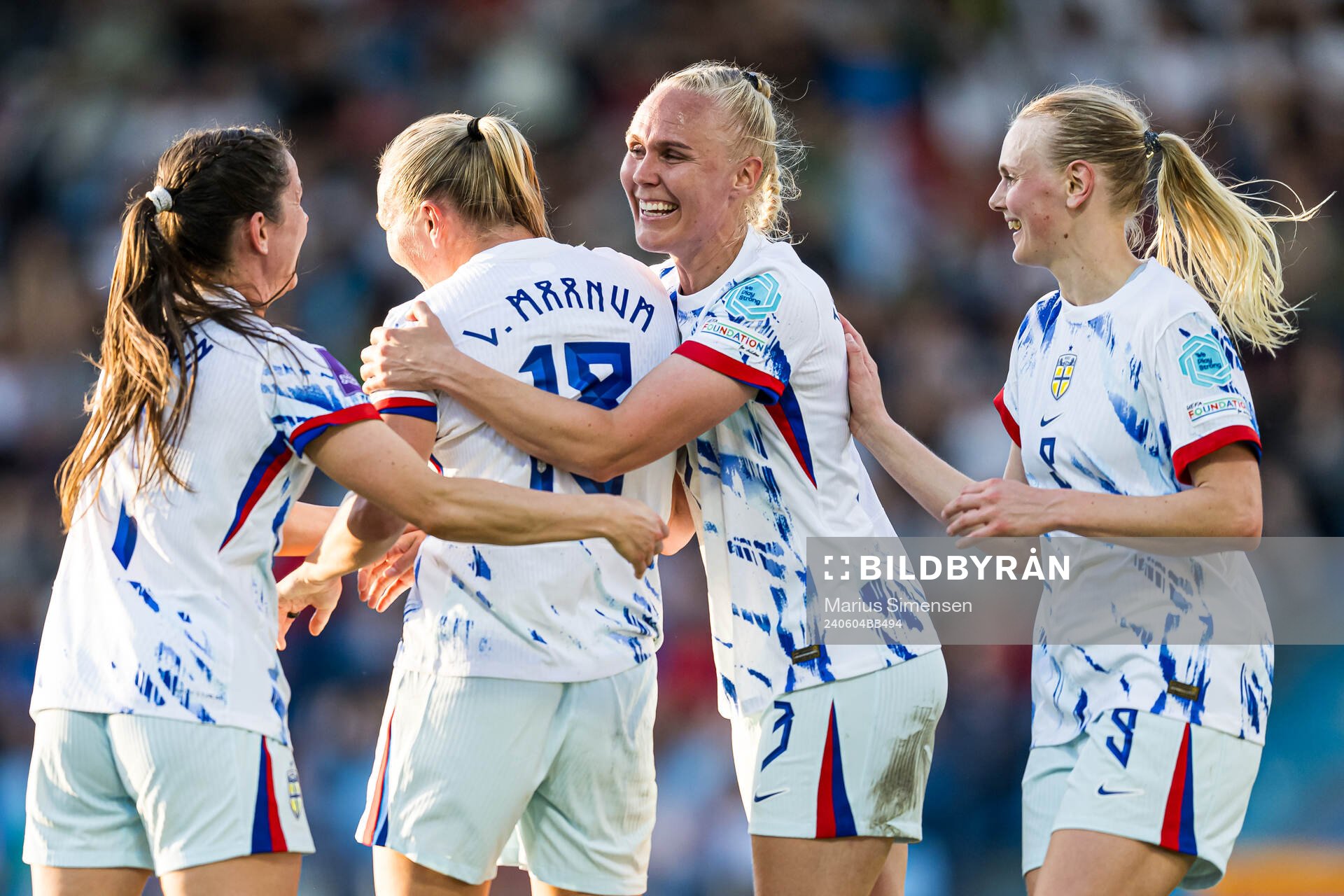 Frida Maanum of Norway celebrates