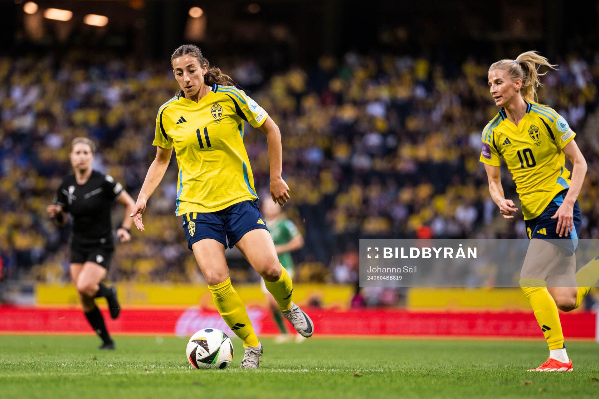 Rosa Kafaji and Sofia Jakobsson of Sweden