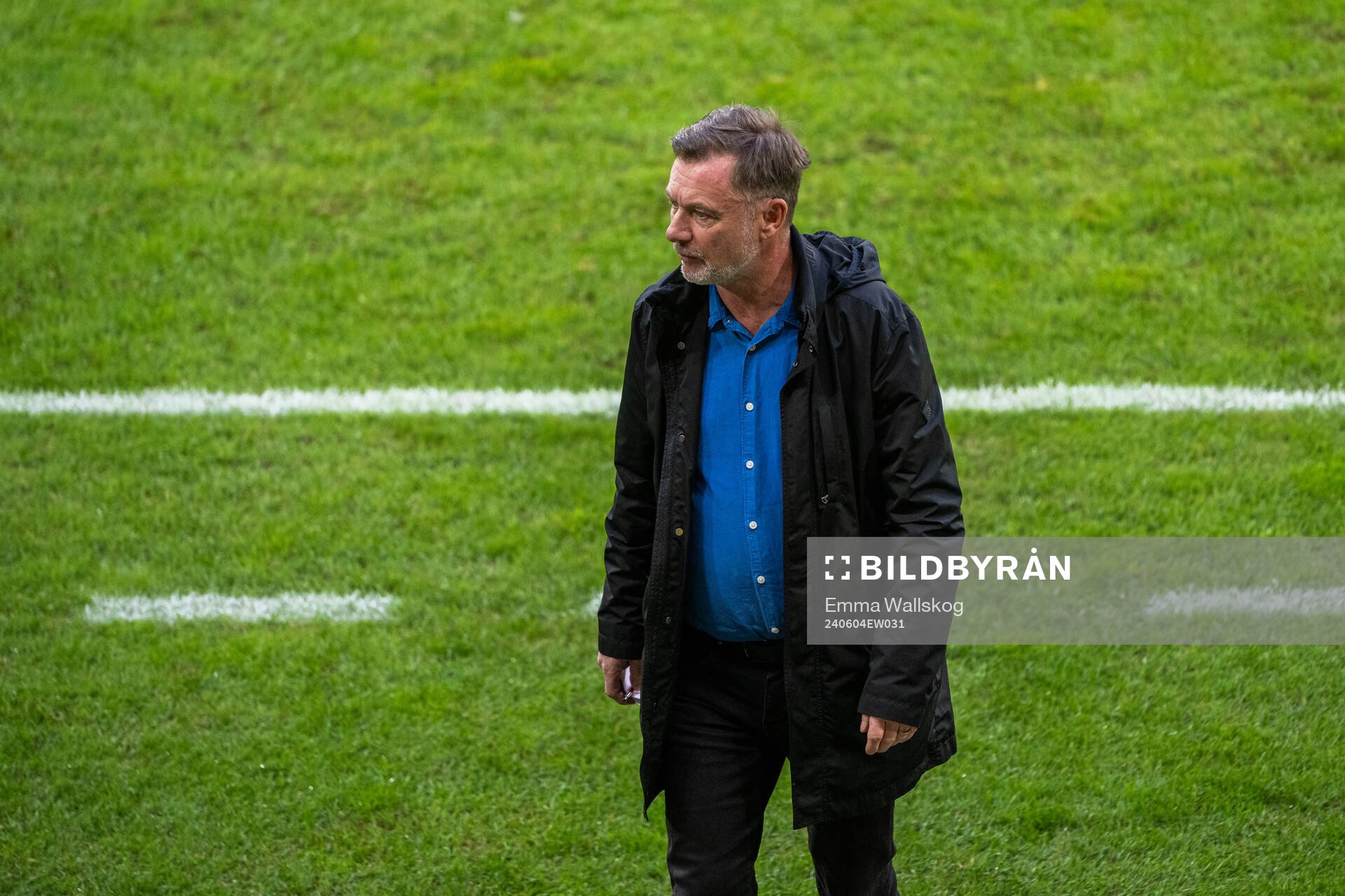 head coach Peter Gerhardsson of Sweden