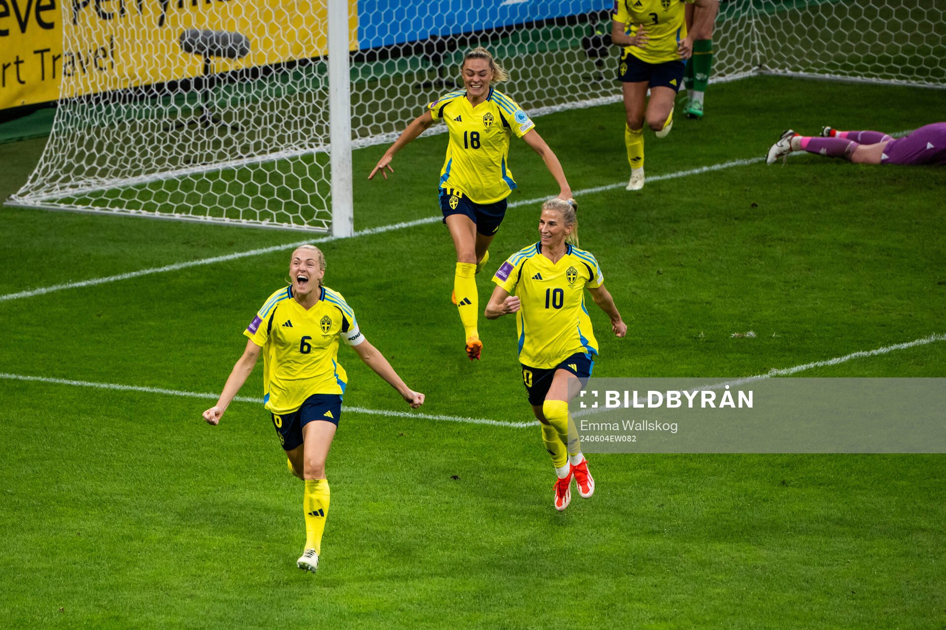 Magdalena Eriksson and Sofia Jakobsson of Sweden celebrate