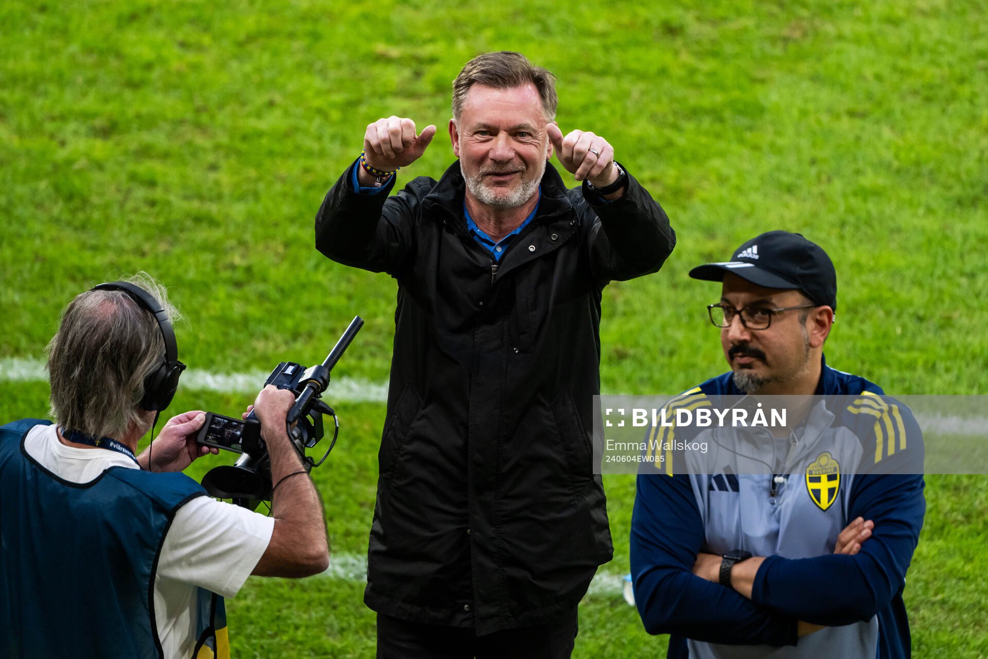 Head coach Peter Gerhardsson of Sweden celebrates