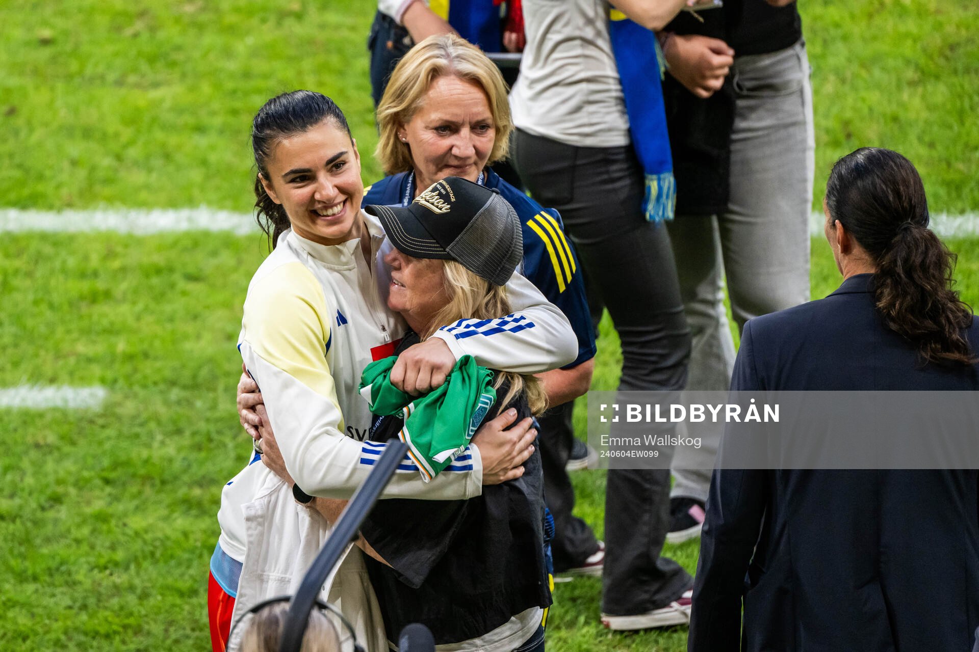 goalkeeper Zecira Musovic of Sweden celebrates with team