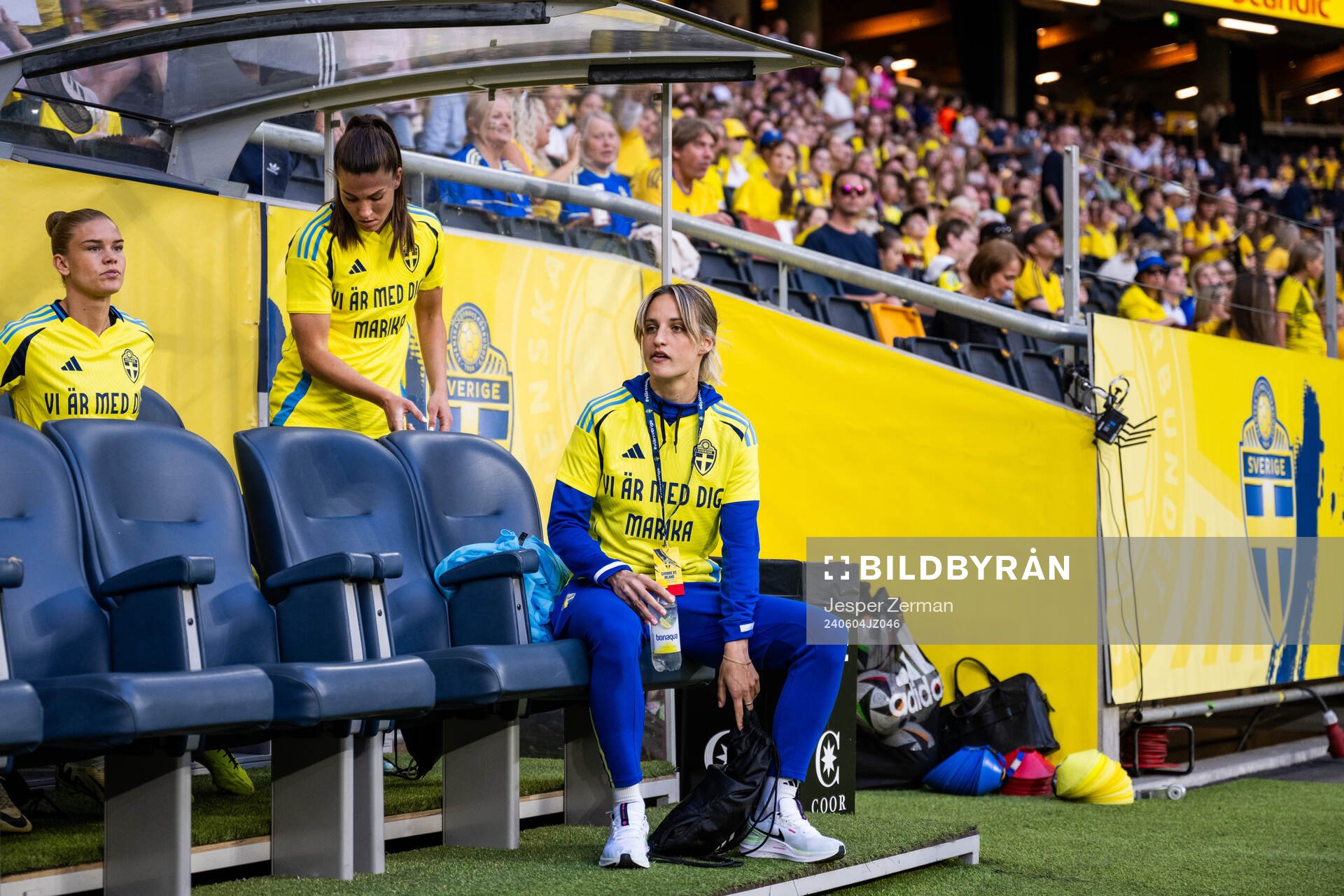 Nathalie Björn of Sweden, with a shirt dedicated to team
