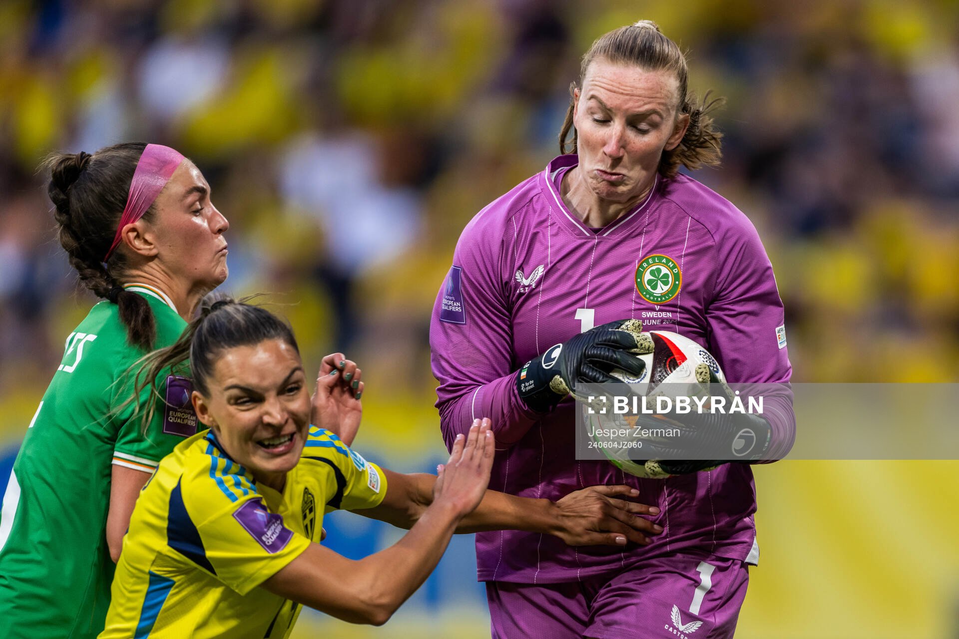 Johanna Rytting Kaneryd of Sweden and goalkeeper Courtney