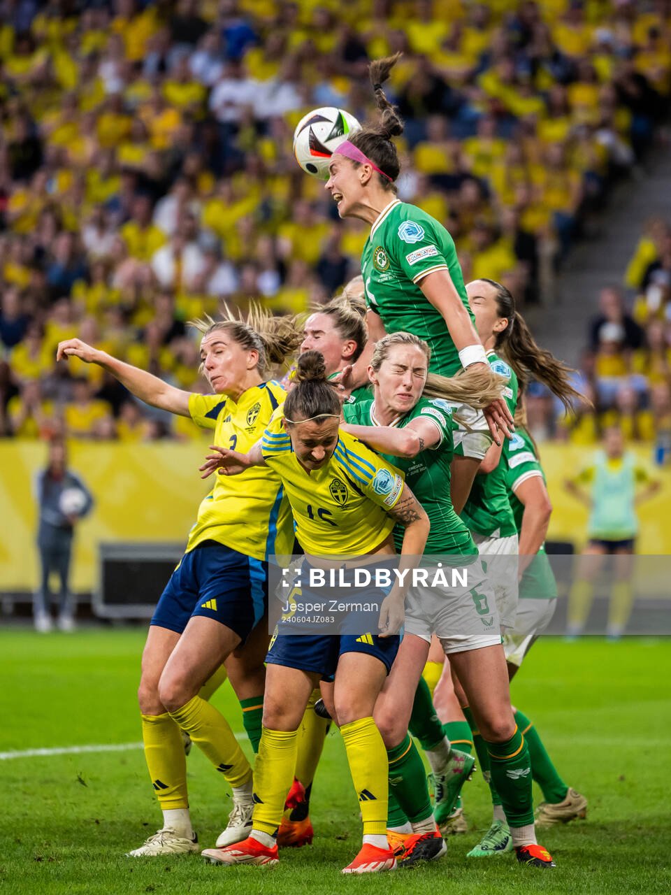Linda Sembrant and Julia Zigotti Olme of Sweden compete for