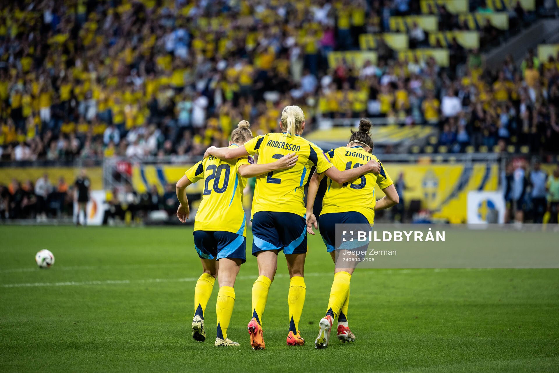Jonna Andersson, Julia Zigotti Olme and Hanna Bennison of