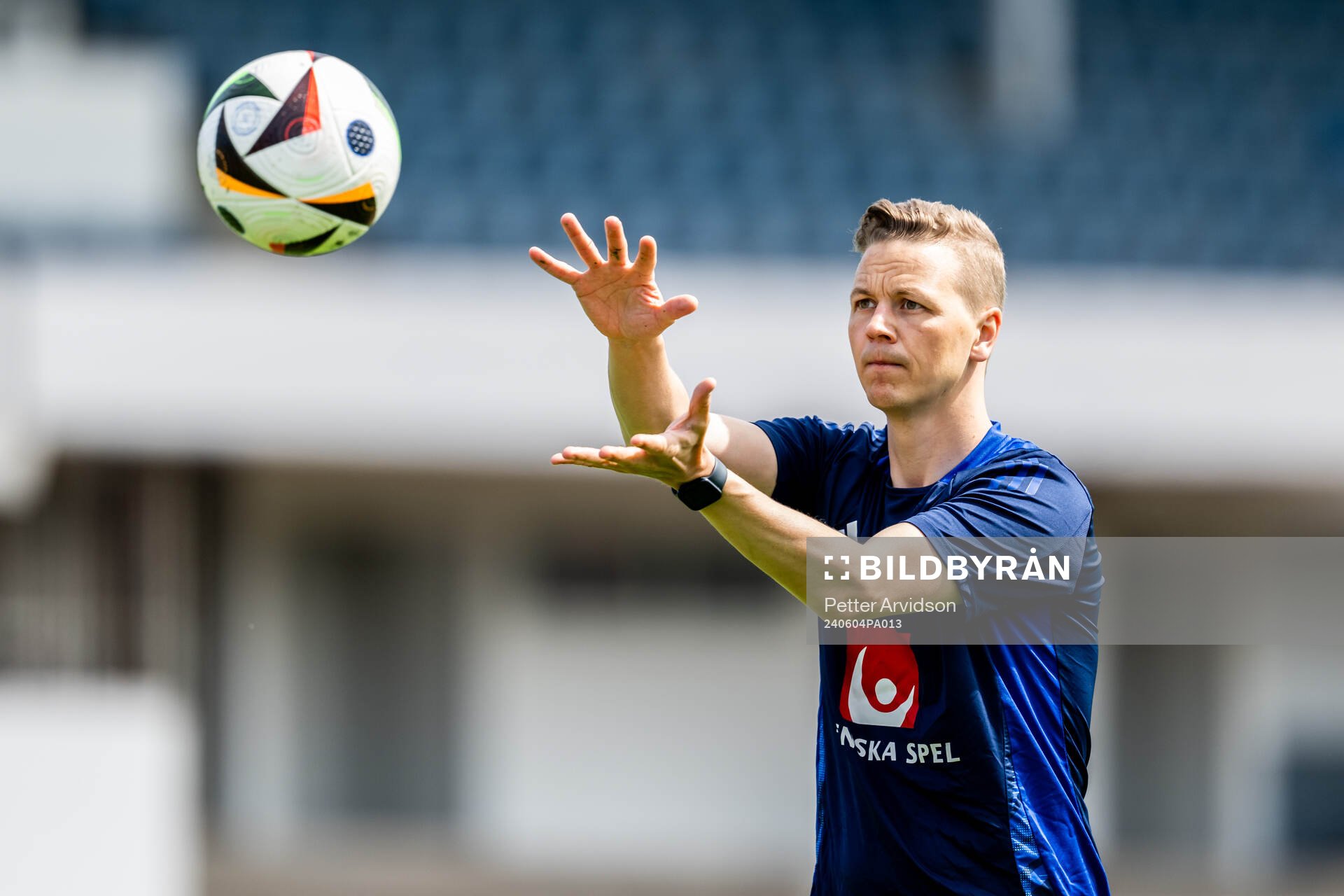 Goalkeeper coach Maths Elfvendal of the Swedish men's