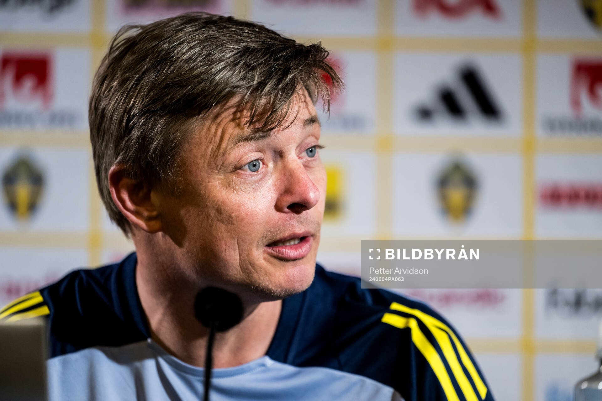 Head coach Jon Dahl Tomasson of the Swedish national