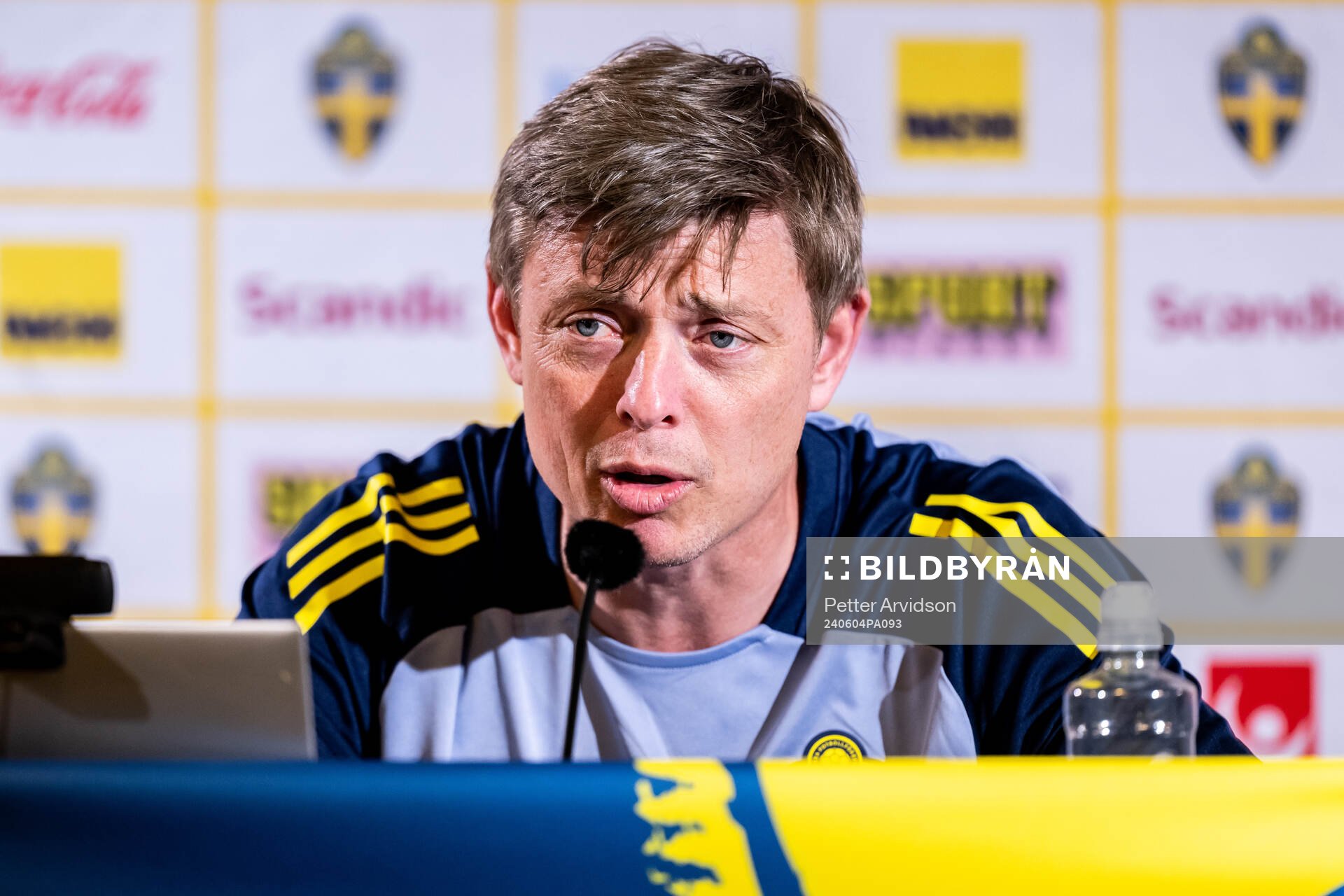 Head coach Jon Dahl Tomasson of the Swedish national
