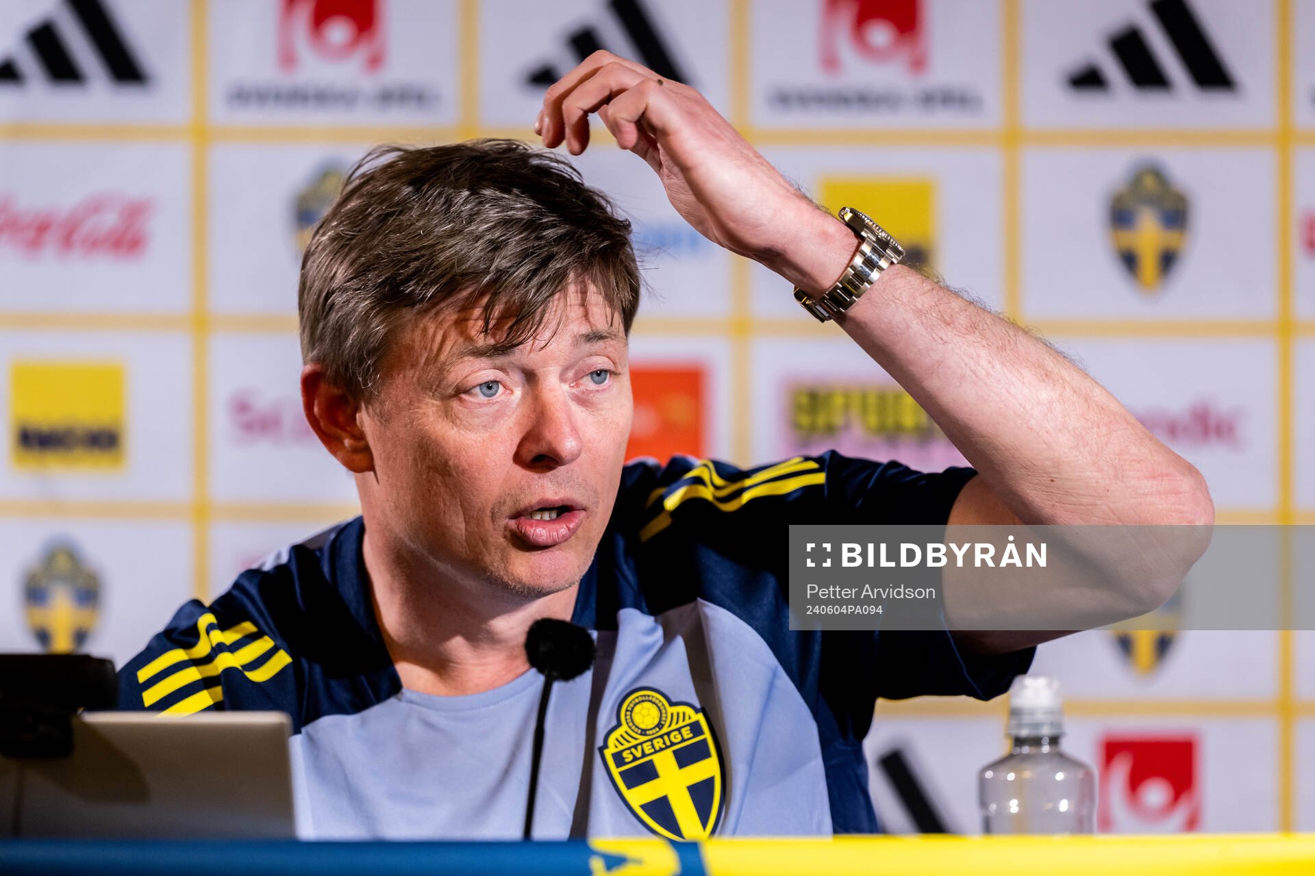 Head coach Jon Dahl Tomasson of the Swedish national