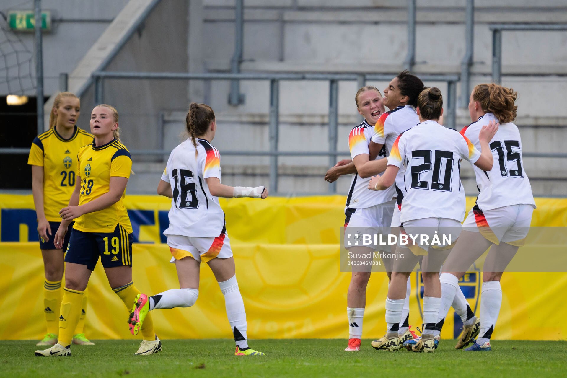 Jella Veit of Germany celebrates