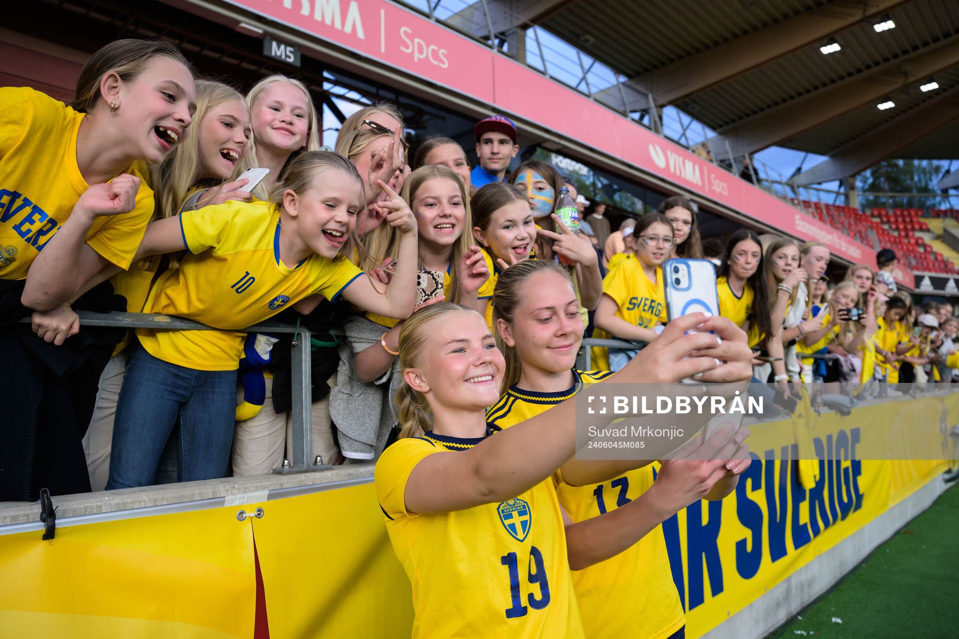 Mathilda Nildén and Alice Bergström of Sweden are taking